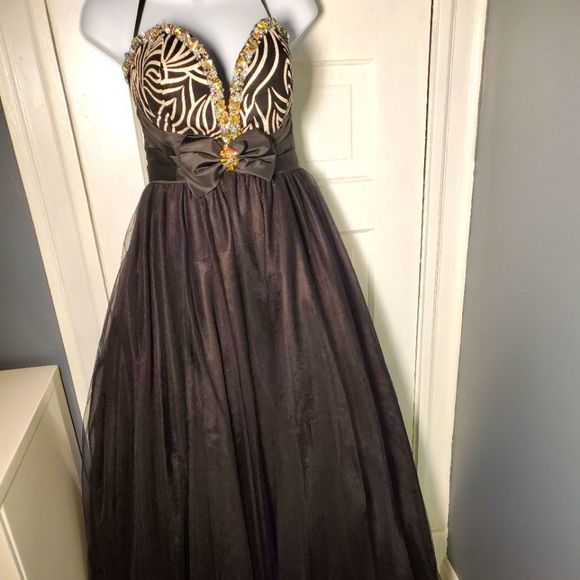 Night Moves Strapless Ballroom Gown Prom / Homecoming Princess Dress - Picture 2 of 10